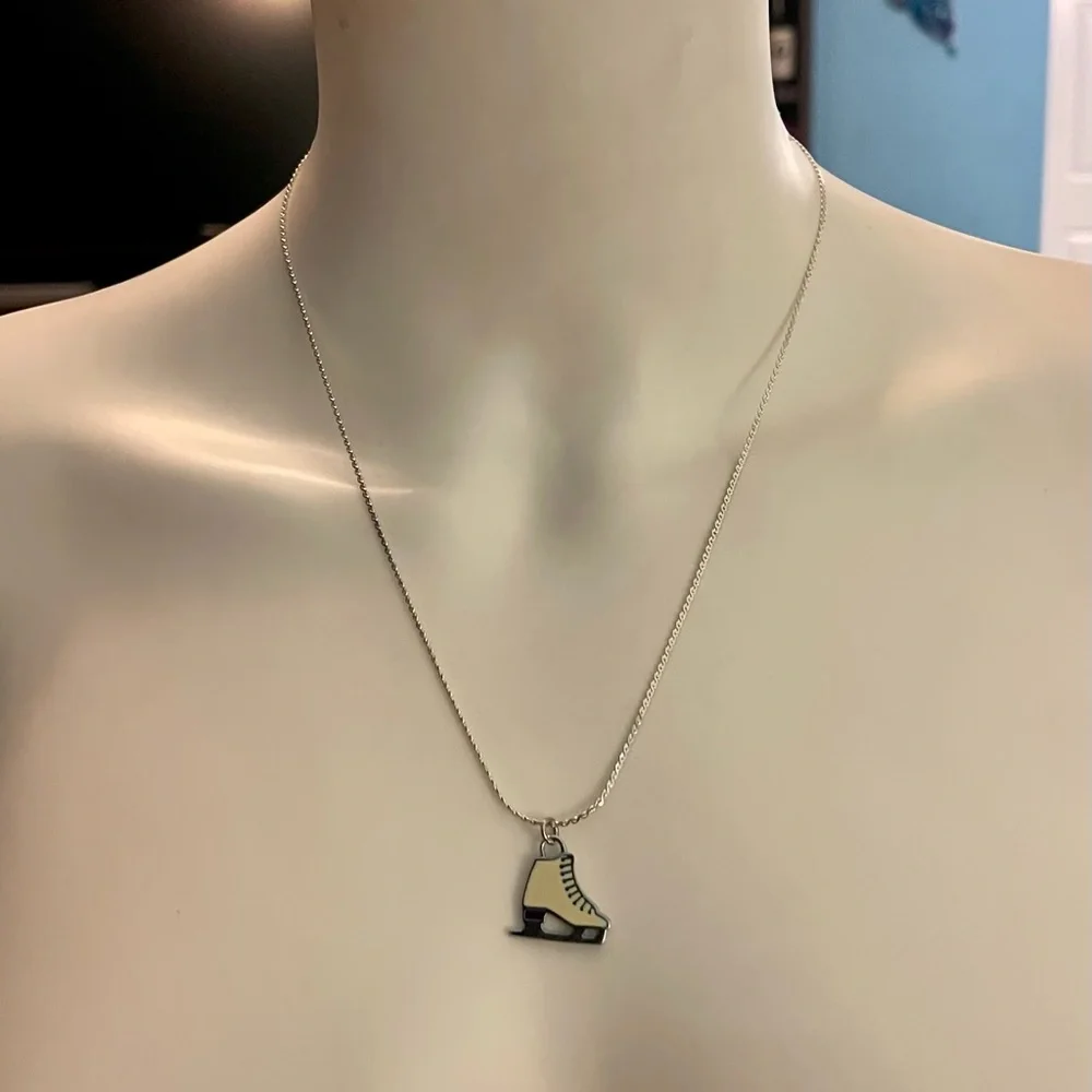 Coach White Enameled Ice Skate Pendant .925 Sterling Silver Necklace - Picture 2 of 6